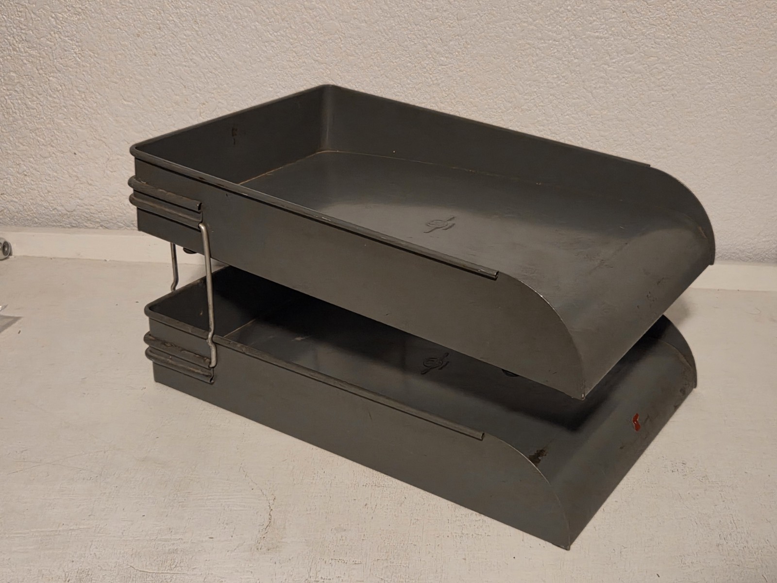 Vintage Globe-Wernicke 2 Tier Metal Paper Tray File Organizer Vintage Gray Green