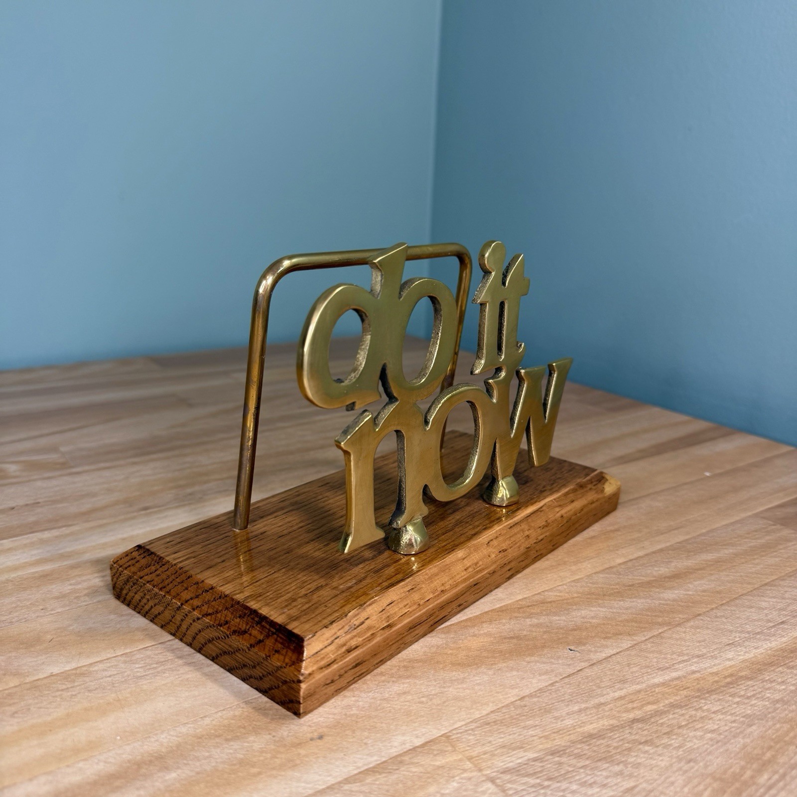 NEW 80s Retro Brass Wood Desk File Letter Holder Stand Office DO IT NOW w/ Box