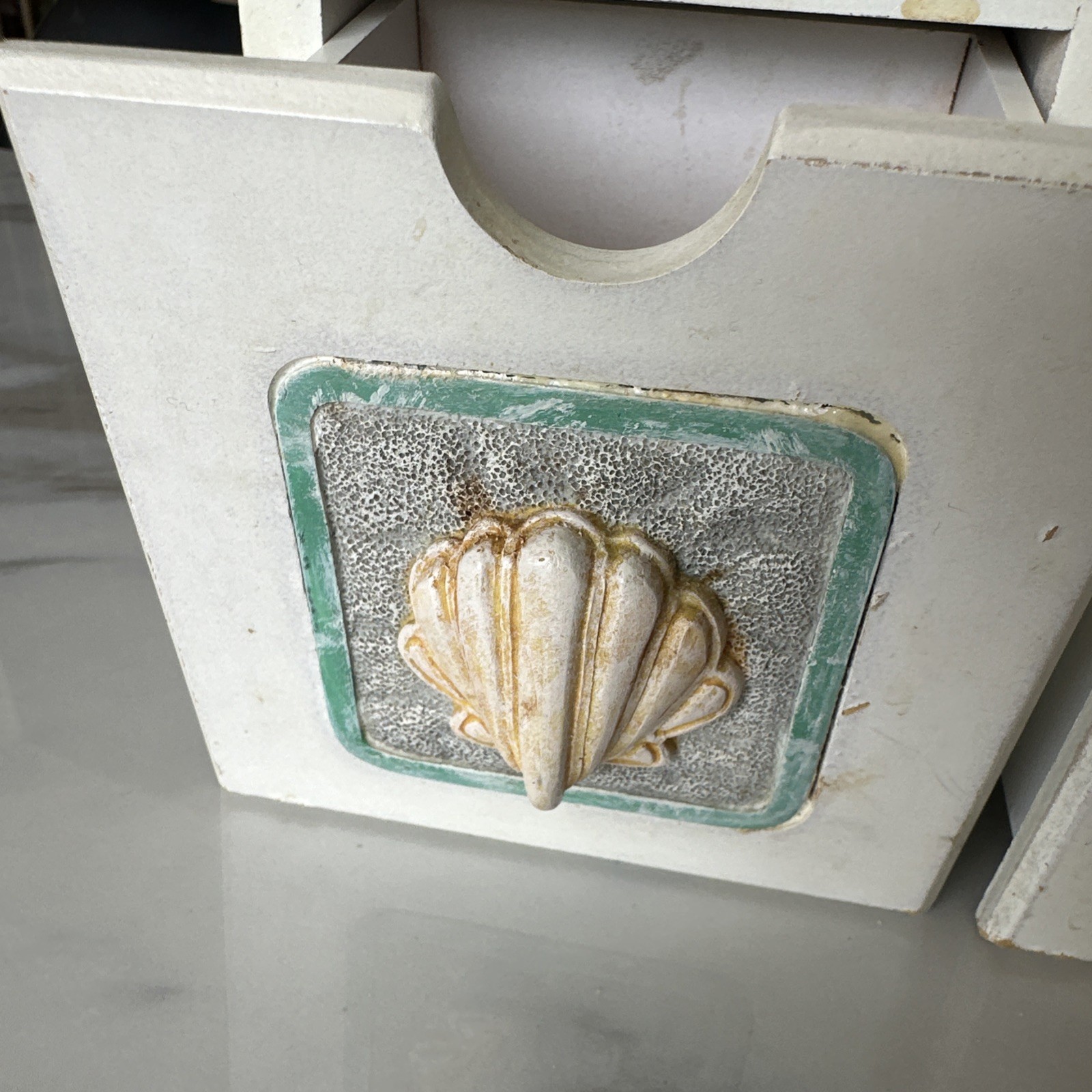 Coastal Beach-Themed Mini Drawer Organizer – Seashell Design