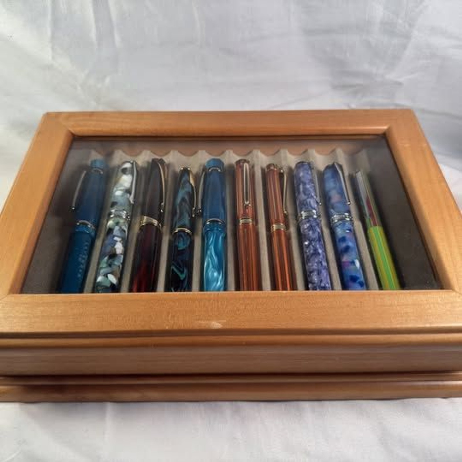 Authentic LEVENGER 10-Slot Wood Pen Case + Bonus Executive Rollerball