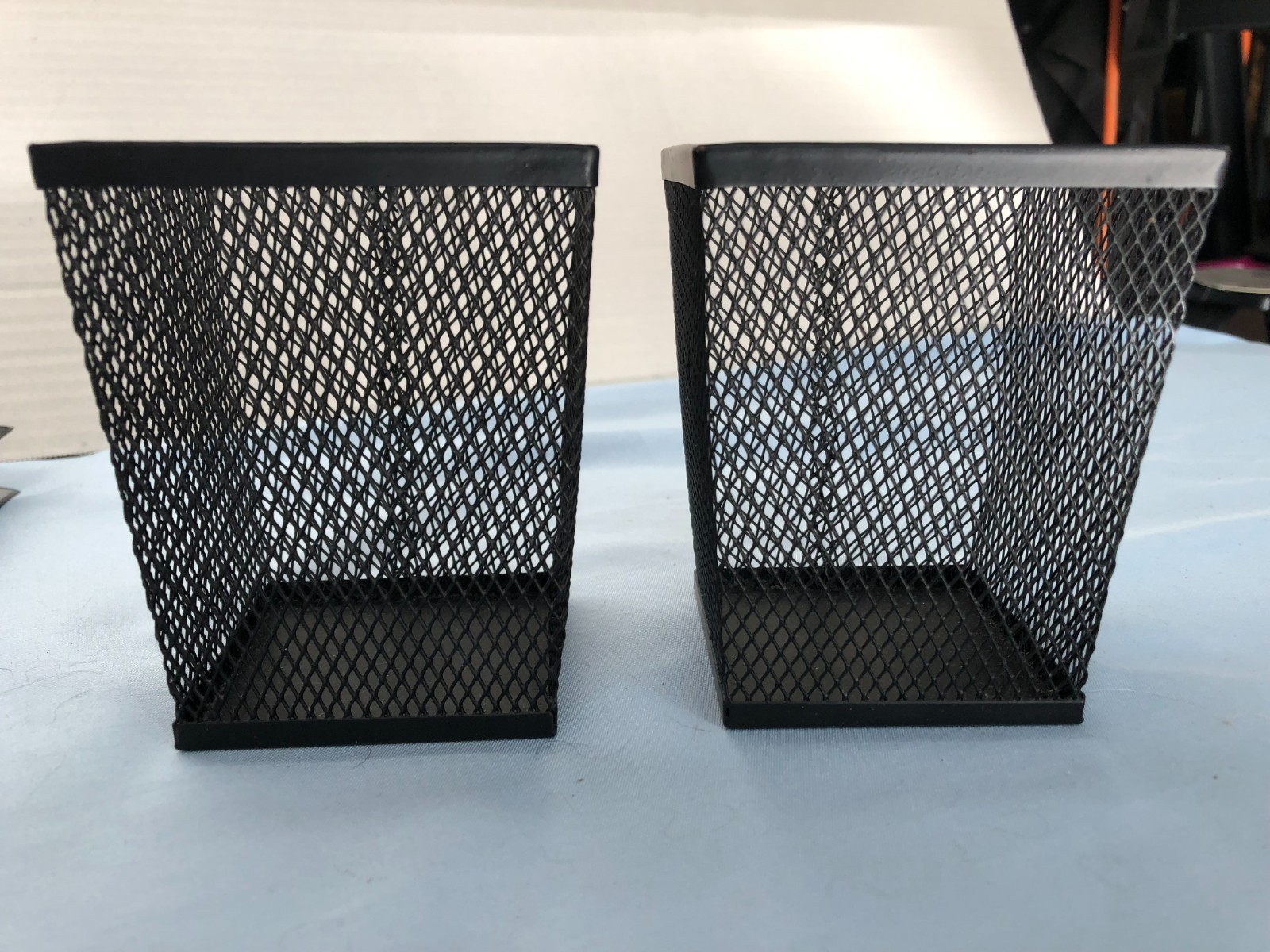 LOT of 2 Neat Life Mesh Tapered Square Pencil Pen Cups #AF