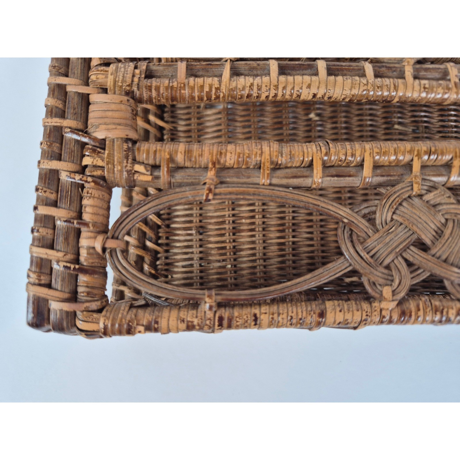 Vintage Wicker Rattan Tissue Box Cover Boho Coastal Bathroom Decor Holder Tiki