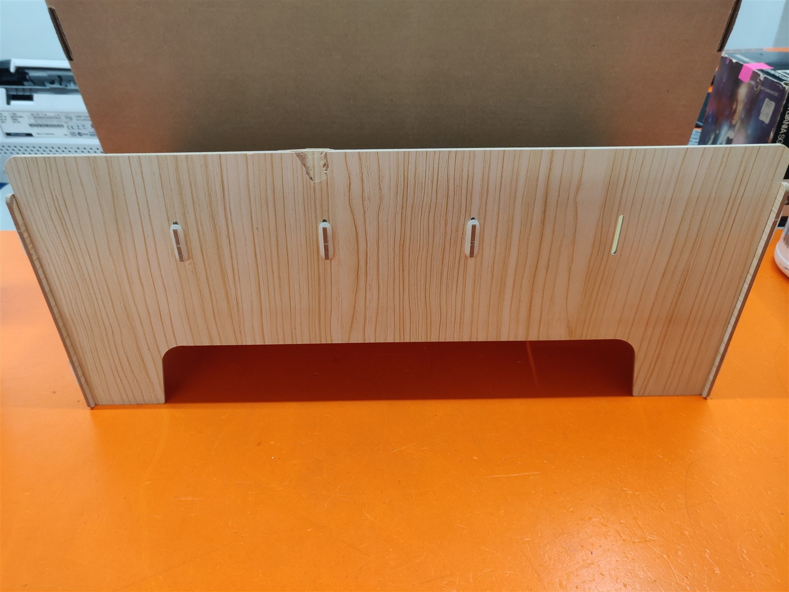 ⭐️⭐️⭐️⭐️⭐️ Classroom / Desk Large Organizer Grid Cell Phone Storage Box