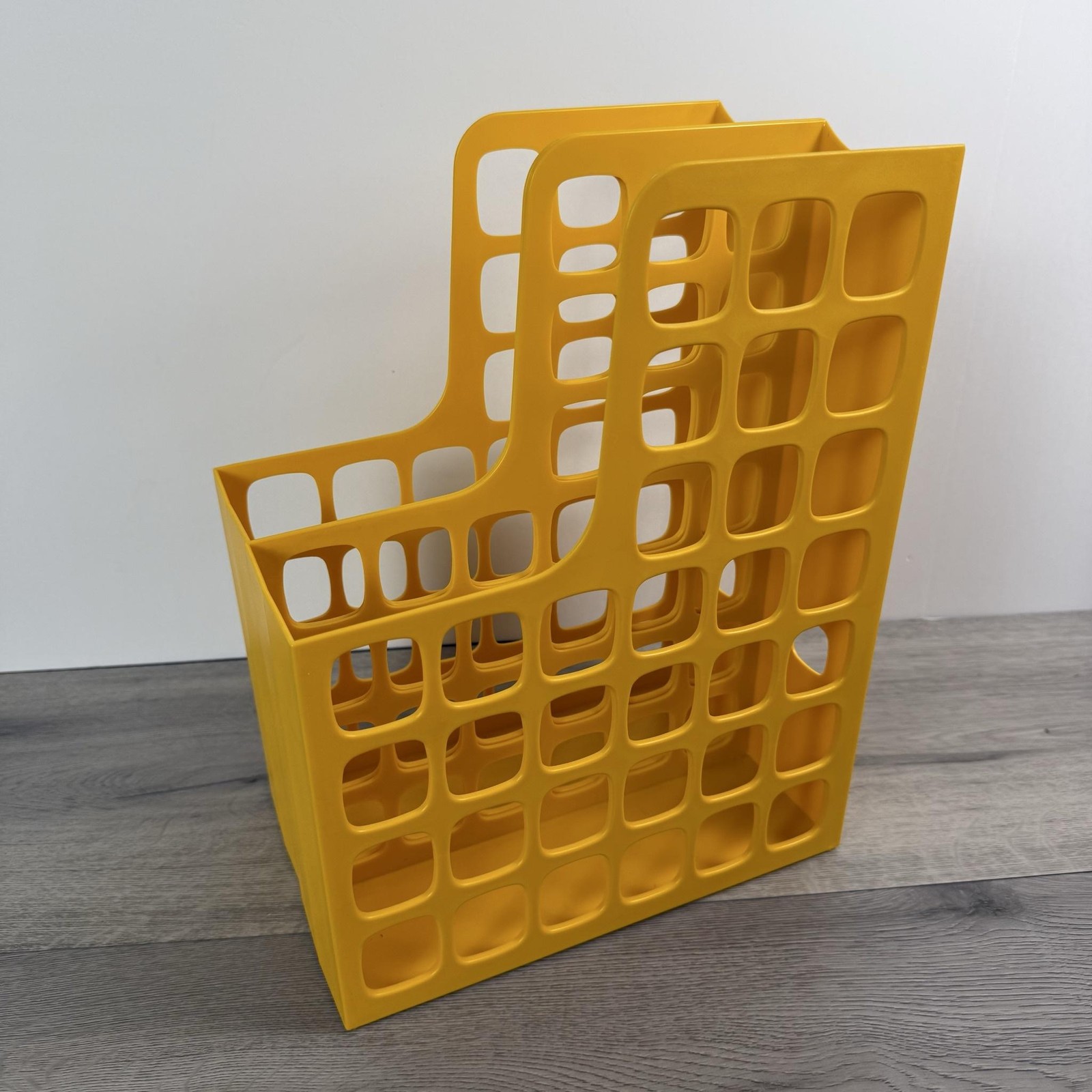 Lot Of 2 Oxford DecoFile 24562 Yellow Gold Plastic Magazine Organizers USA