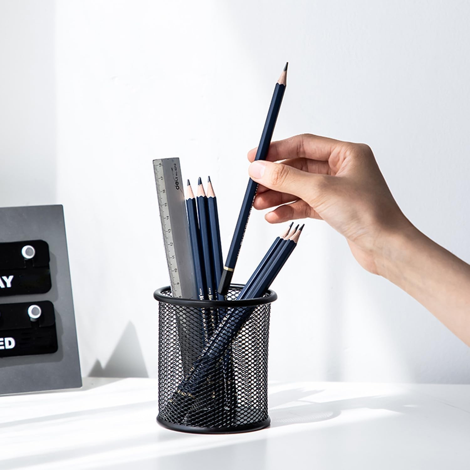 Round Mesh Pen Holder Organizer for Office School Desk – Lightweight & Durable