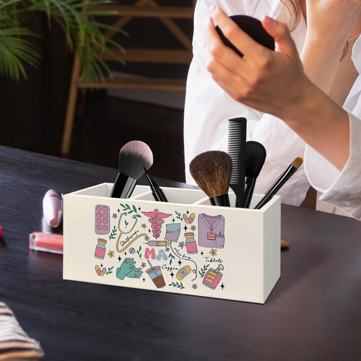 KBRCT Medical Assistant Gifts Pen Holder for Desk, MA – 1
