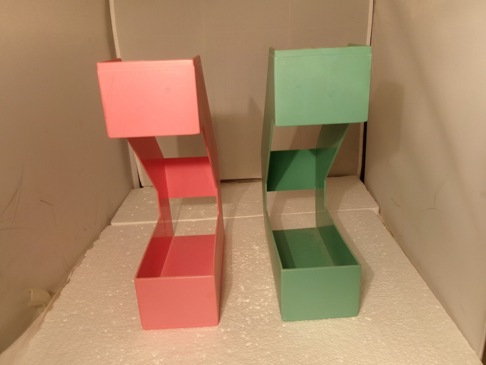 2 Vintage Pink and Green Plastic Magazine Rack File Holder Desk Organizers