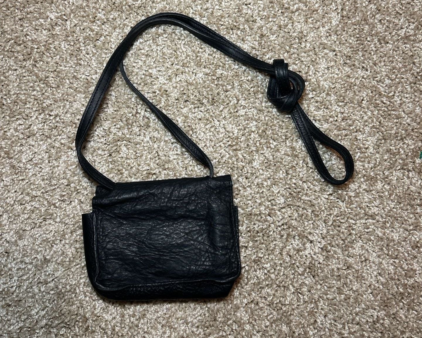 J Crew Black Leather Mini Crossbody Bag 5 ” H x 6″ W x 3.5″ D