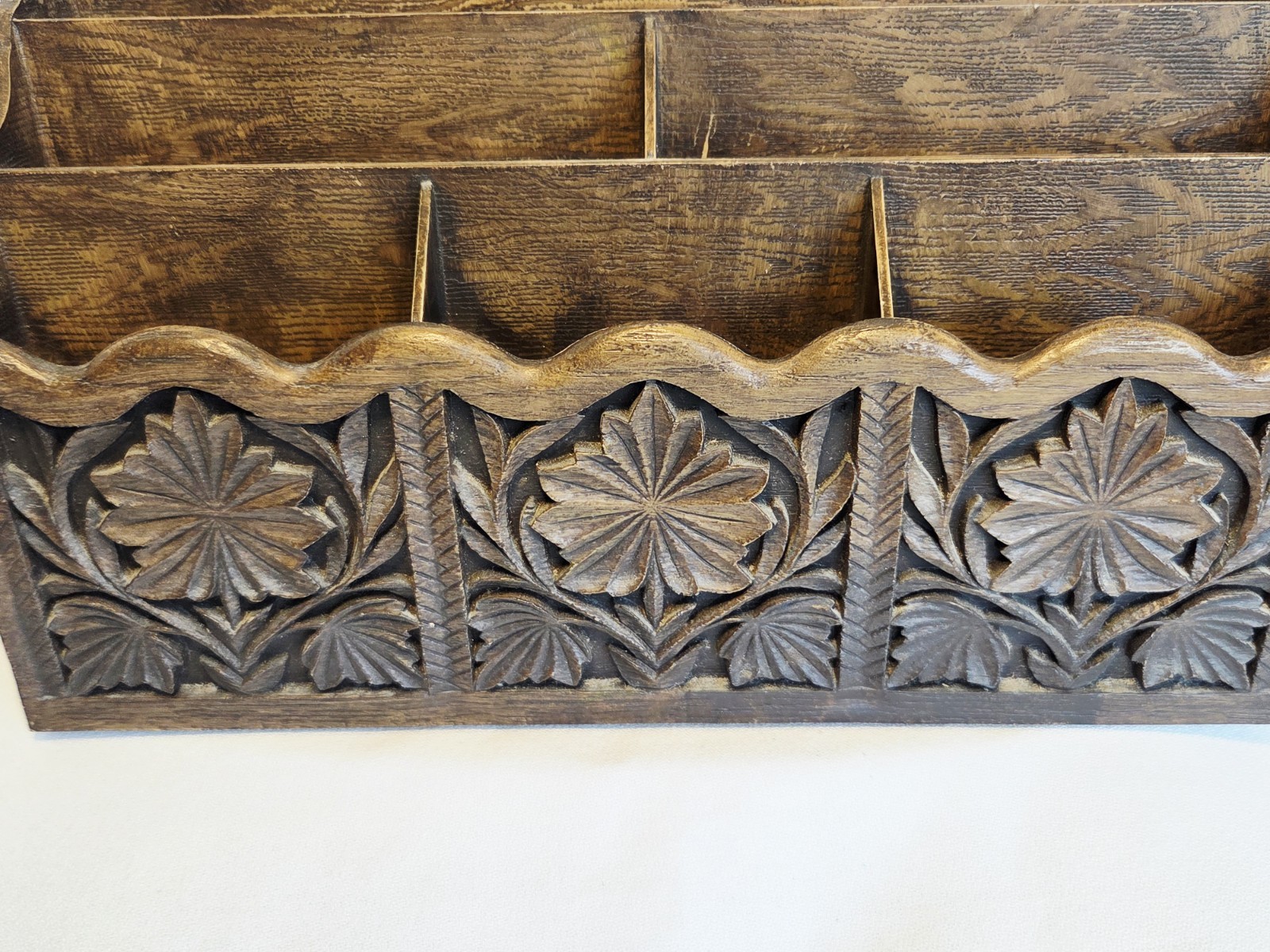 Lerner Desk Top Letter Mail File Holder Organizer Faux Wood ornate USA Vintage