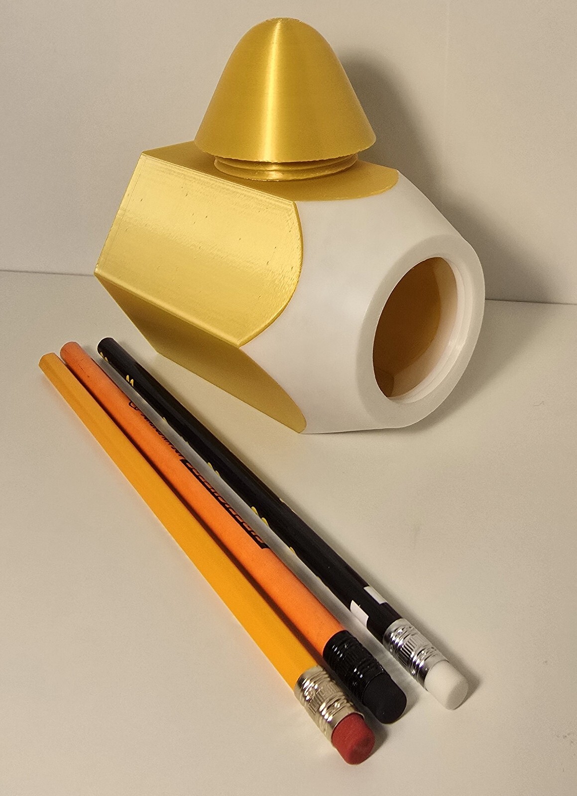 Giant Pencil Desk Organizer – Fun & Functional Storage for All Ages! Yellow