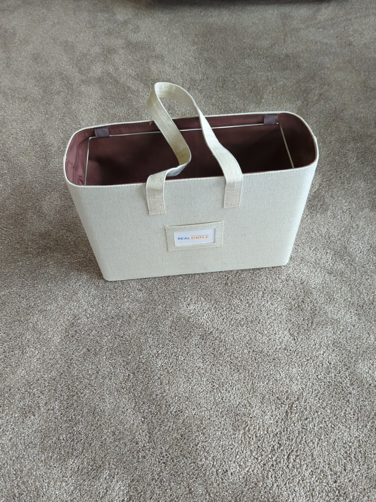 Real Simple Office-in-a-box with Interior Metal Frame and Pouches 14×5 New