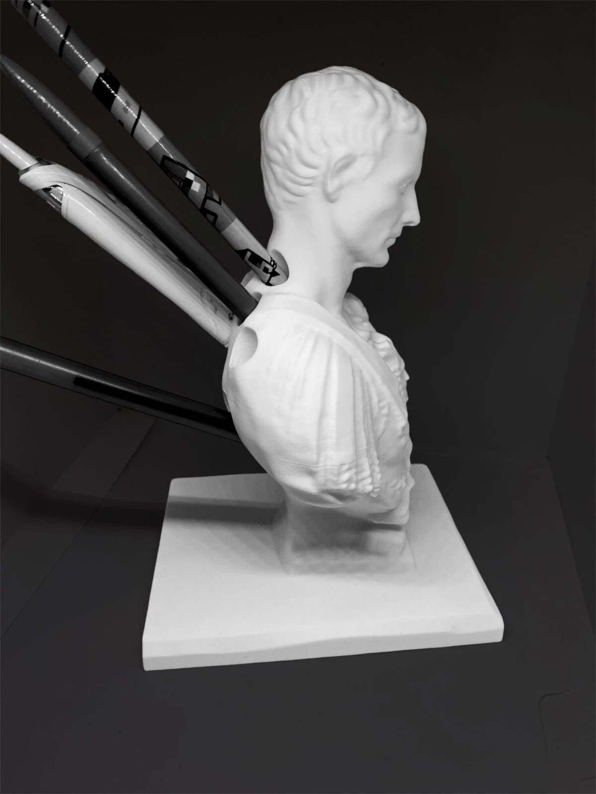 Julius Caesar Pen / Pencil Holder Desktop Organizer